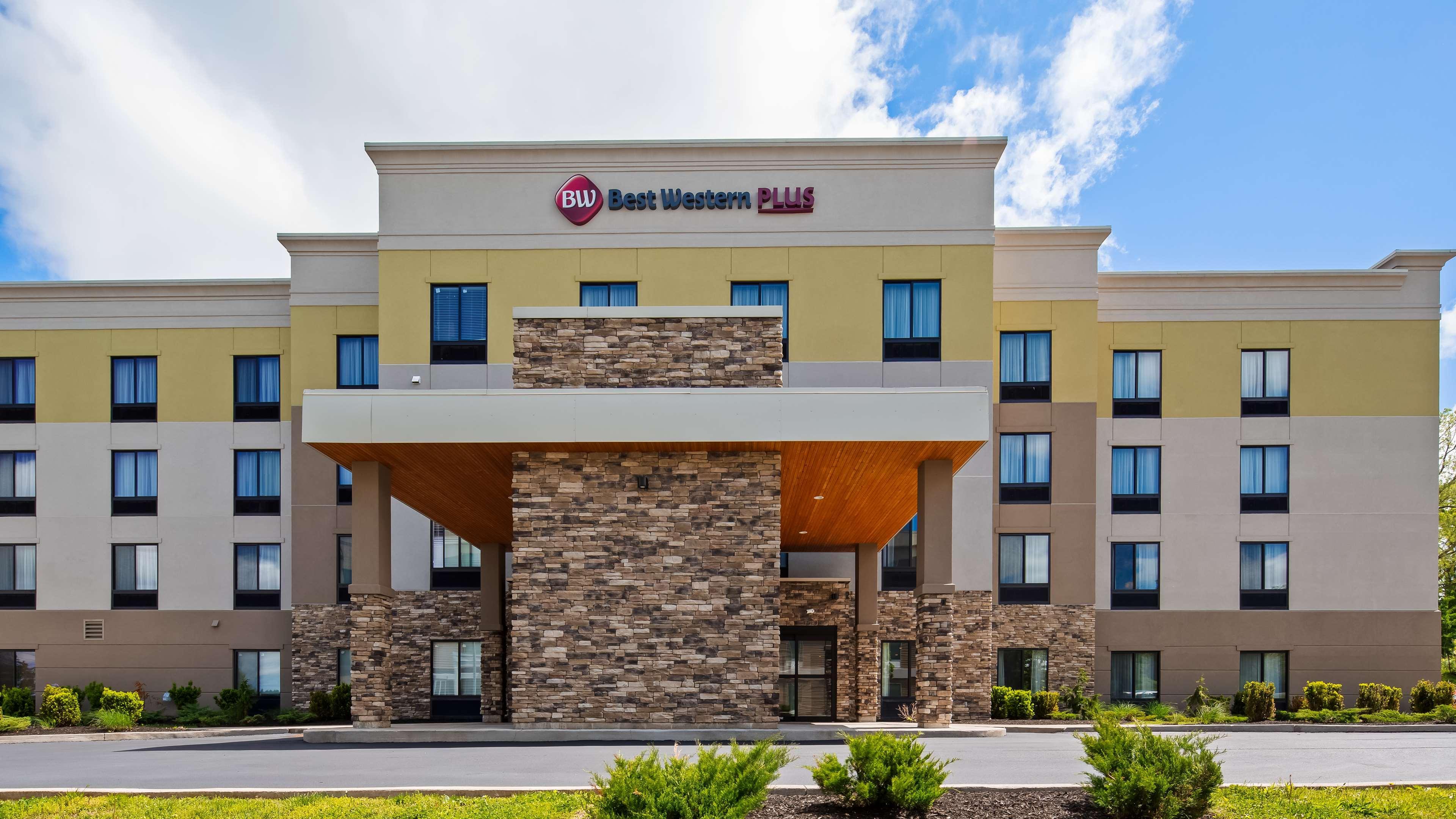 אומהה Best Western Plus Midwest Inn מראה חיצוני תמונה