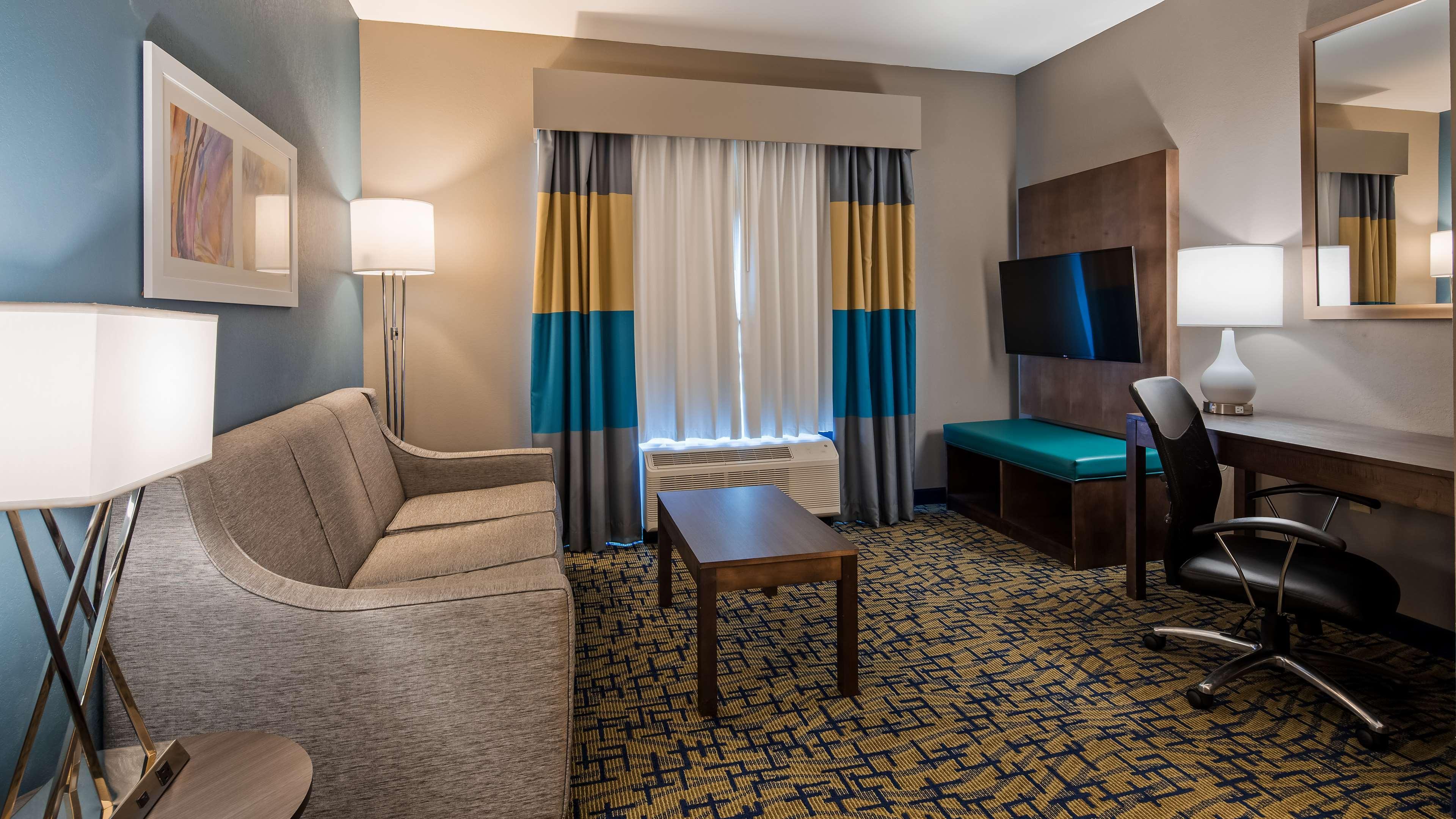 אומהה Best Western Plus Midwest Inn מראה חיצוני תמונה